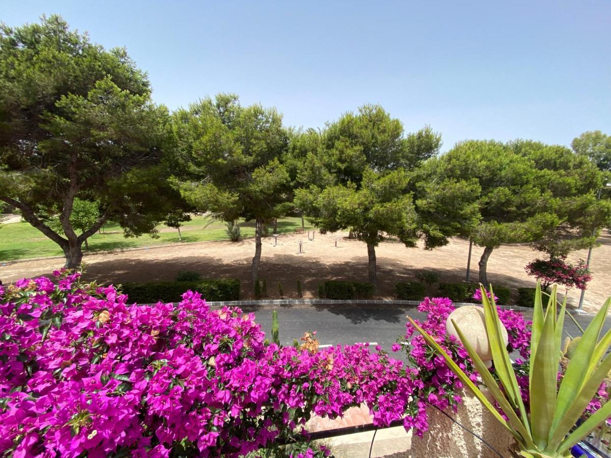 Orihuela Costa 3 Bdr Condo On La Zenia Beach With Patio Zewnętrze zdjęcie