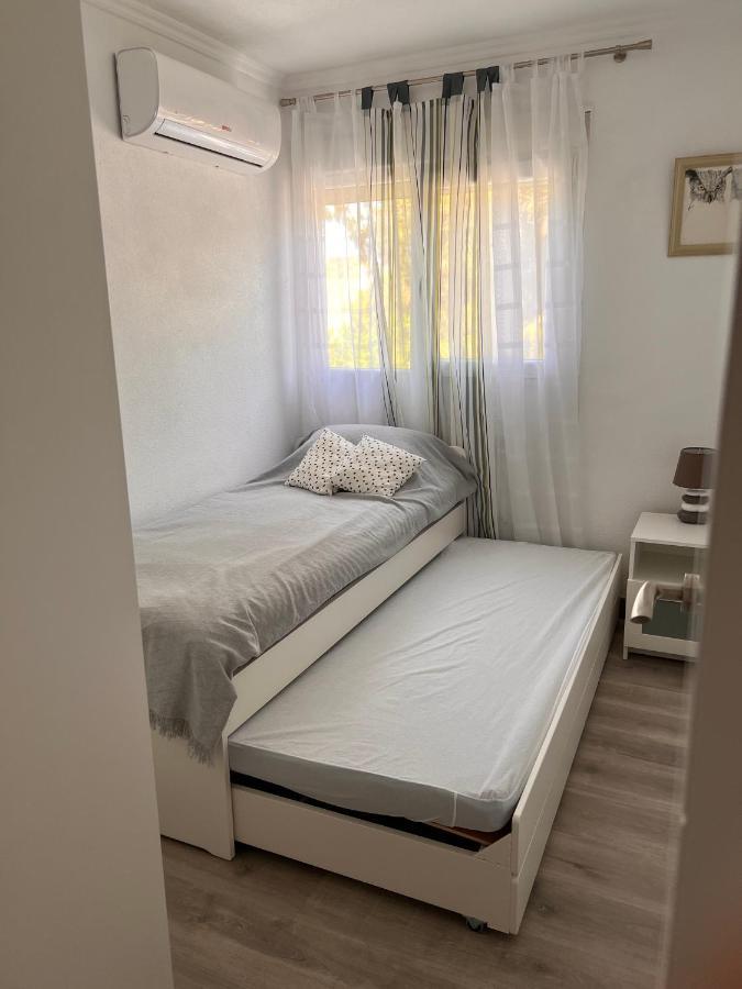 Orihuela Costa 3 Bdr Condo On La Zenia Beach With Patio Zewnętrze zdjęcie